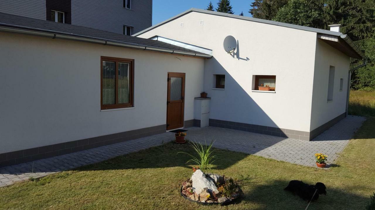 Apartman Srní Екстериор снимка