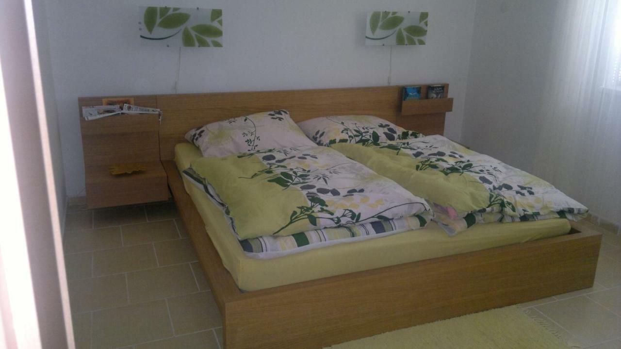 Apartman Srní Екстериор снимка